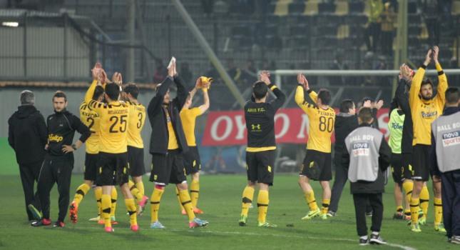 Βανδαλισμοί στο «Βικελίδης»