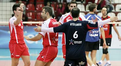 Άνετα στους «4» ο Ολυμπιακός