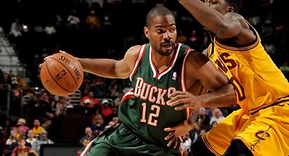 Ανταλλαγή Μπόμπκατς-Μπακς