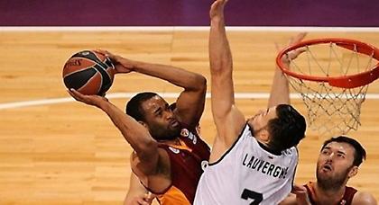 Παραμένει στο «κόλπο»