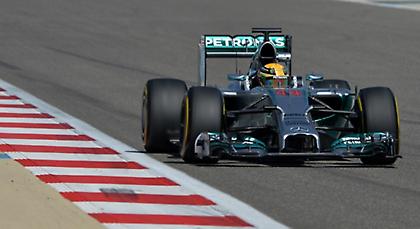 Κορυφή για Χάμιλτον, νέοι μπελάδες για Red Bull