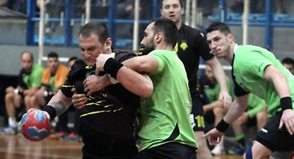 Η ΑΕΚ… δαγκώνει!