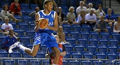 Αντετοκούνμπο: «Με την Εθνική στο Μουντομπάσκετ»