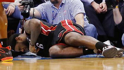 Κάταγμα στη μύτη ο Λεμπρόν