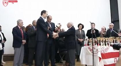 Η ΠΕΦΟ βράβευσε τους Αγγελόπουλους (video)