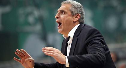 Χωρίς Κάρι, Παππά και… Πεδουλάκη