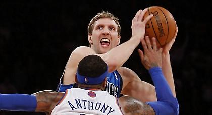 Μεγάλος Ντιρκ, μοίρασε τάπες ο Γιάννης