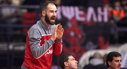 Πονάει, αλλά παίζει ο Σπανούλης! (video)