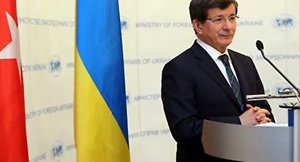 Στην Ουκρανία και ο Αχμέτ Νταβούτογλου για συζητήσεις με την νέα ουκρανική κυβέρνηση