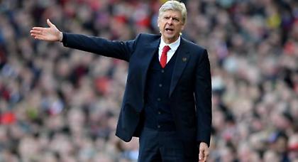 «Τα πήρε» με τον διαιτητή ο Βενγκέρ! (video)