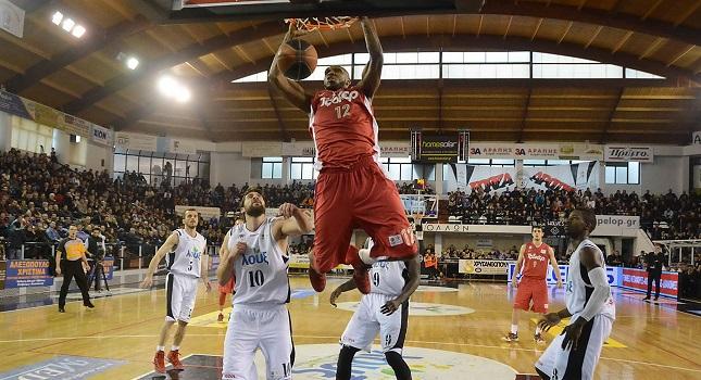 Περνά και μόνος του καλά