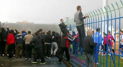 Καταγγέλλει επίθεση ο Φωκικός