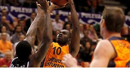 «Καθάρισαν» Βαλένθια, Αλμπα, προβάδισμα για τρεις