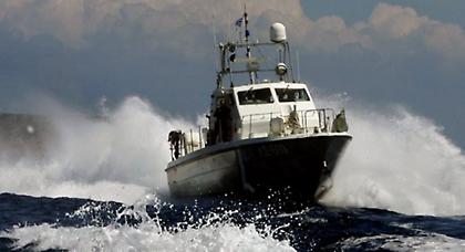 Αιματηρή καταδίωξη λαθρομεταναστών από σκάφος του Λιμενικού στις Οινούσσες