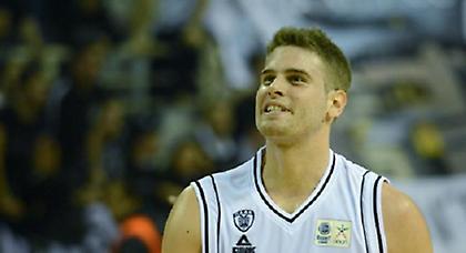 Άλλος για πρώτη φορά, άλλος για δεύτερο τίτλο…