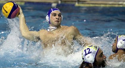 Καταιγιστικός ο Ολυμπιακός