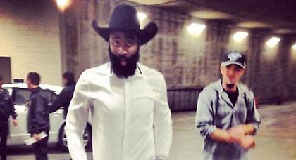 Αστέρας του ΝΒΑ έγινε… cowboy