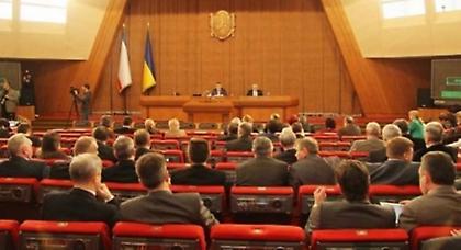 «Δεν υπάρχουν σχέδια για αποστολή στρατιωτών στην Κριμαία»