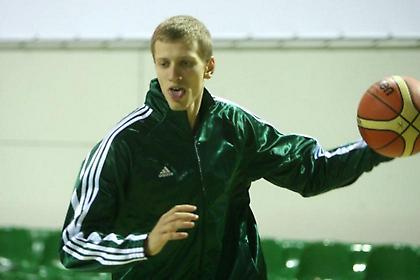 Ενίσχυση με Ούζας για Ελευσίνα