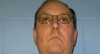 Εκανε… Big Brother τα αποδυτήρια!