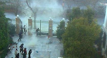 Νέα ένταση στην ΑΣΟΕΕ με χρήση χημικών από τα ΜΑΤ