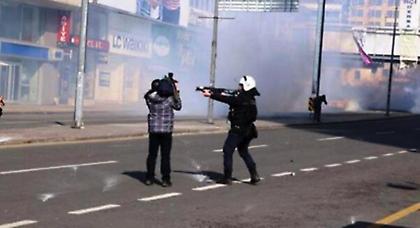 Eικόνες σοκ από τις διαδηλώσεις στους δρόμους της Τουρκίας