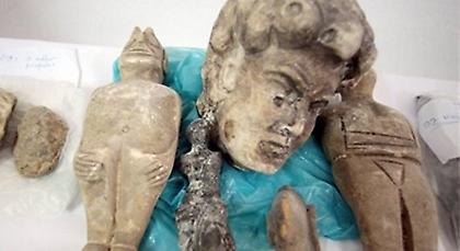 Συνελήφθη αρχαιοκάπηλος με διακόσια τριάντα κλεμμένα αρχαία