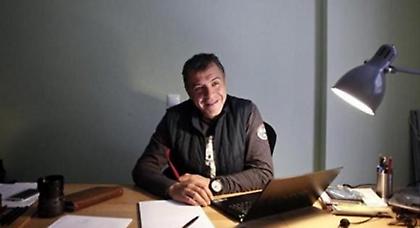 Reuters: Ο Θεοδωράκης «καβάλησε το αντικαθεστωτικό κύμα»