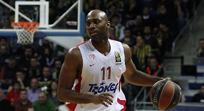 Προπονήθηκε και παίζει ο Κόλινς (video)