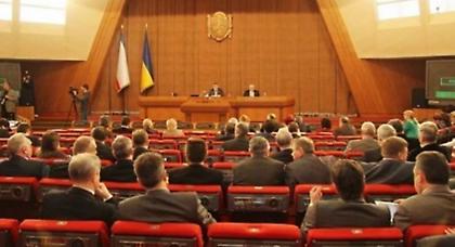 Τη διάλυση του κοινοβουλίου της Κριμαίας αποφάσισε το Κίεβο