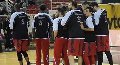 Στα Τρίκαλα, στα δυο στενά…