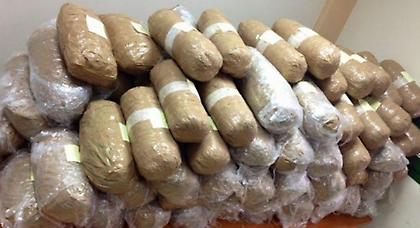 Λαθρέμποροι είχαν κρύψει σε παραλία 109 κιλά χασίς