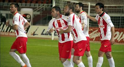 «Κόκκινη» κορυφή με τη… βούλα