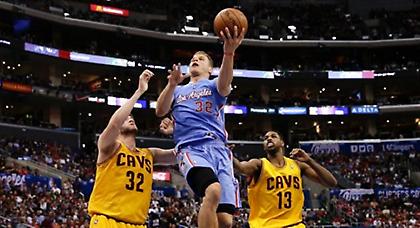 Οι Κλίπερς γελούν, ο Μπατούμ… Κλέι