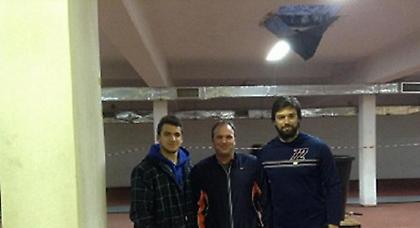 Μπήκαν οι βάσεις…