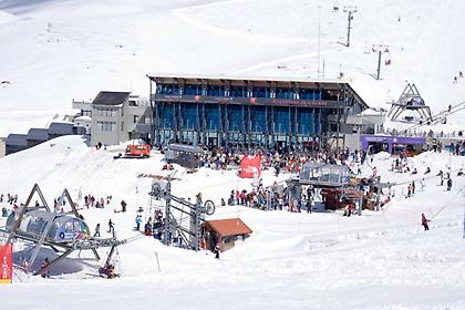 Ραντεβού στον Παρνασσό για τα τελευταία χιόνια