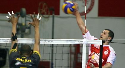 Η νίκη στο ντέρμπι έφερε… μοναξιά στον Ολυμπιακό!