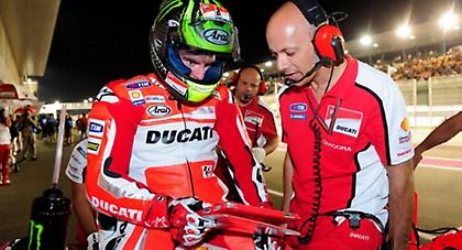 «Έμαθα να οδηγώ σαν τον Λορένθο. Αλλά αυτό δεν δουλεύει στην Ducati…»
