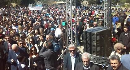 Επεισόδια και ξύλο στη διαμαρτυρία για τα χημικά στο Αρκάδι