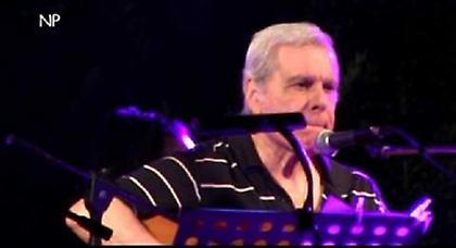 Σίγησε η φωνή του Λάκη Παππά