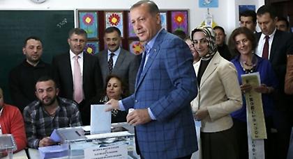 Έξι νεκροί στις εκλογές στην Τουρκία