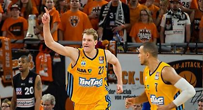 Το σήκωσε η Άλμπα