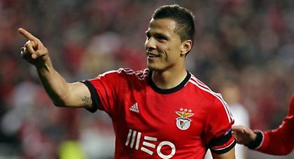 Δε «μασάει» η Μπενφίκα!