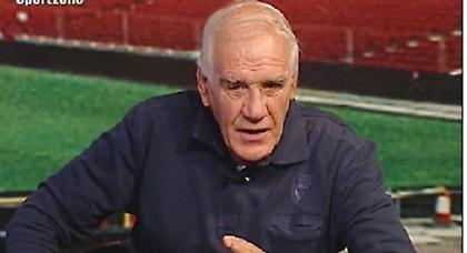 Αλέφαντος: «Κολλάνε τα μπούτια του Πελέ, είναι αργός...»