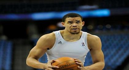 Ο NBAer, το μηχανοκίνητο καρότσι και το supermarket