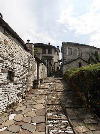 Μυστικά της Ελλάδας στο… αεροδρόμιο της Αθήνας