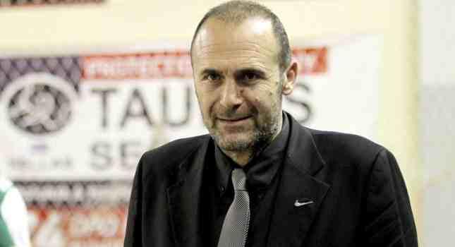 Καλαφατάκης: «Για το κάτι παραπάνω από την παραμονή»