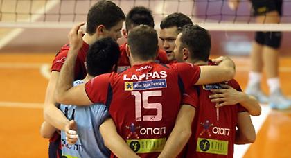 Βίοι… αντίθετοι για Νίκη και Φοίνικα