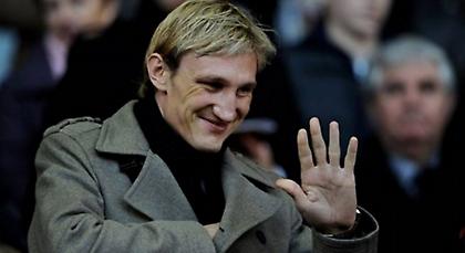 Αποχαιρέτησε ο Χίπια