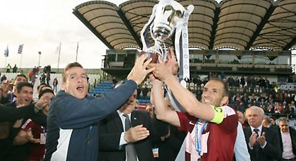 Σ’ αυτό θα… κολλούσε;